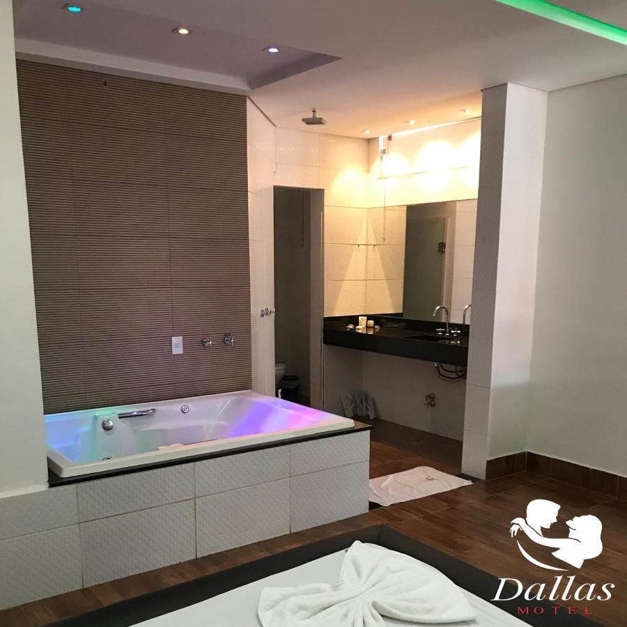 Dallas Motel Valparaiso de Goias Dış mekan fotoğraf