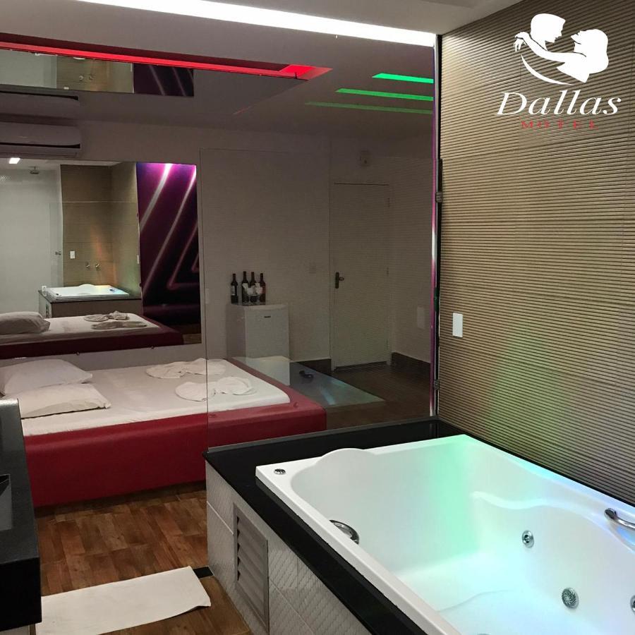 Dallas Motel Valparaiso de Goias Dış mekan fotoğraf