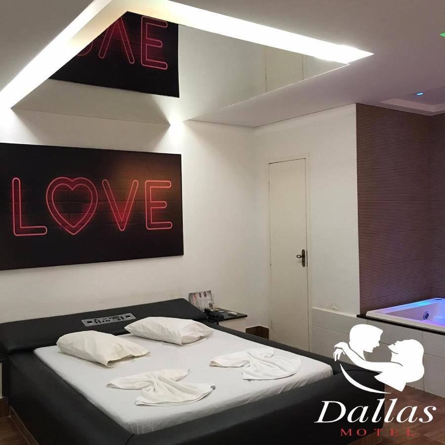 Dallas Motel Valparaiso de Goias Dış mekan fotoğraf